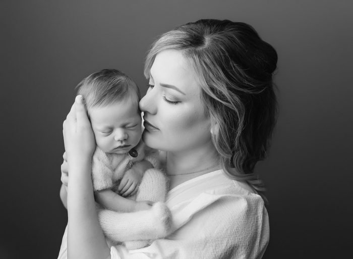 beaverton Oregon newborn Photographer