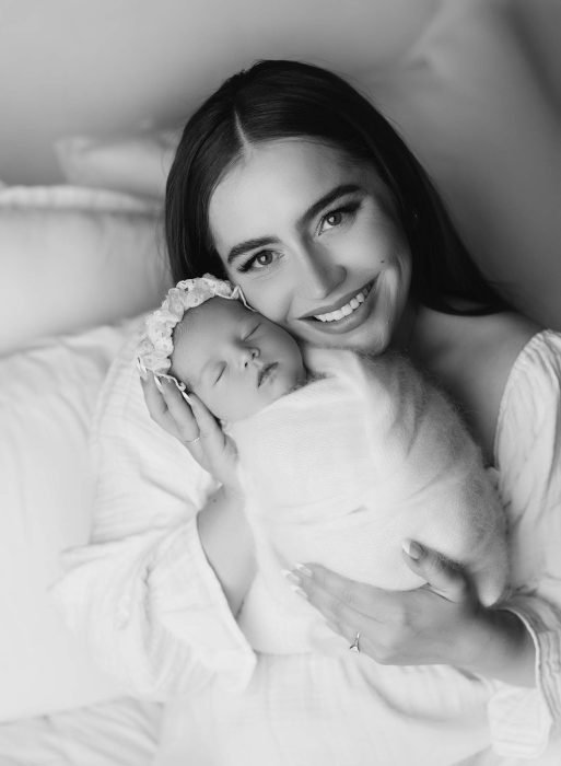traveling newborn photographer portland