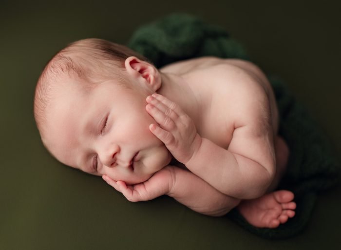 best newborn photographer happy valley Oregon