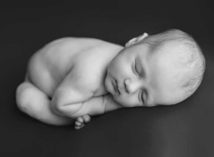 newborn baby photographer tigard Oregon