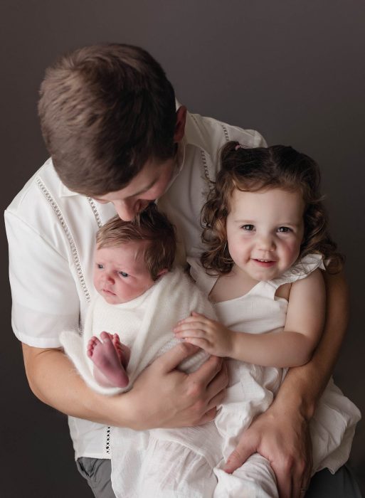 traveling newborn photographer
