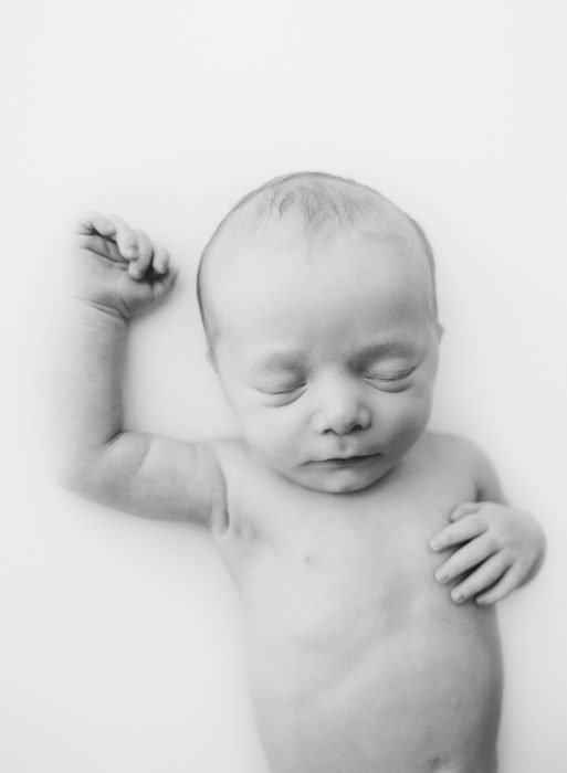 lifestyle newborn photo portland metro area