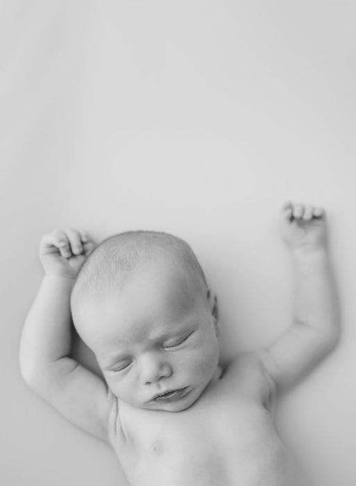lifestyle newborn photos