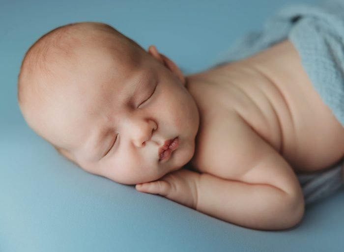 newborn photographer tigard