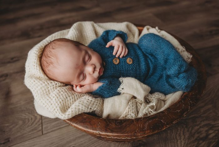 sherwood Oregon newborn photo session
