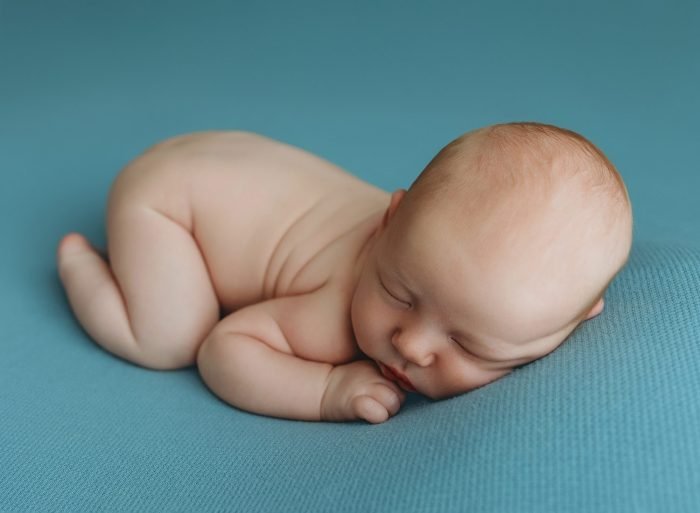 traveling baby photographer pdx