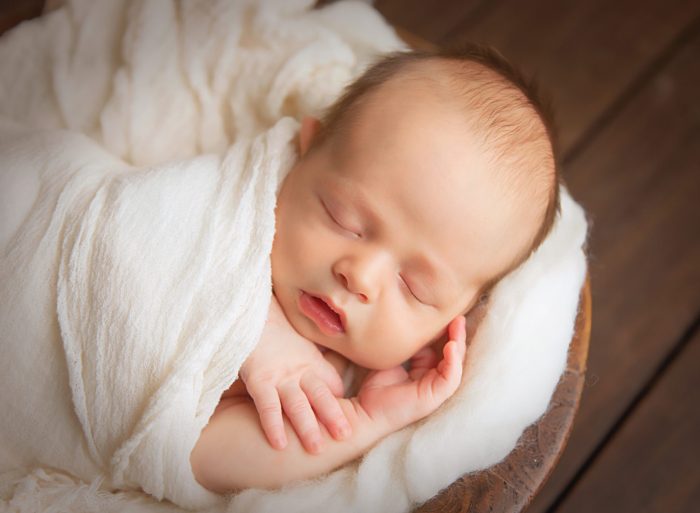 in home newborn session nyc