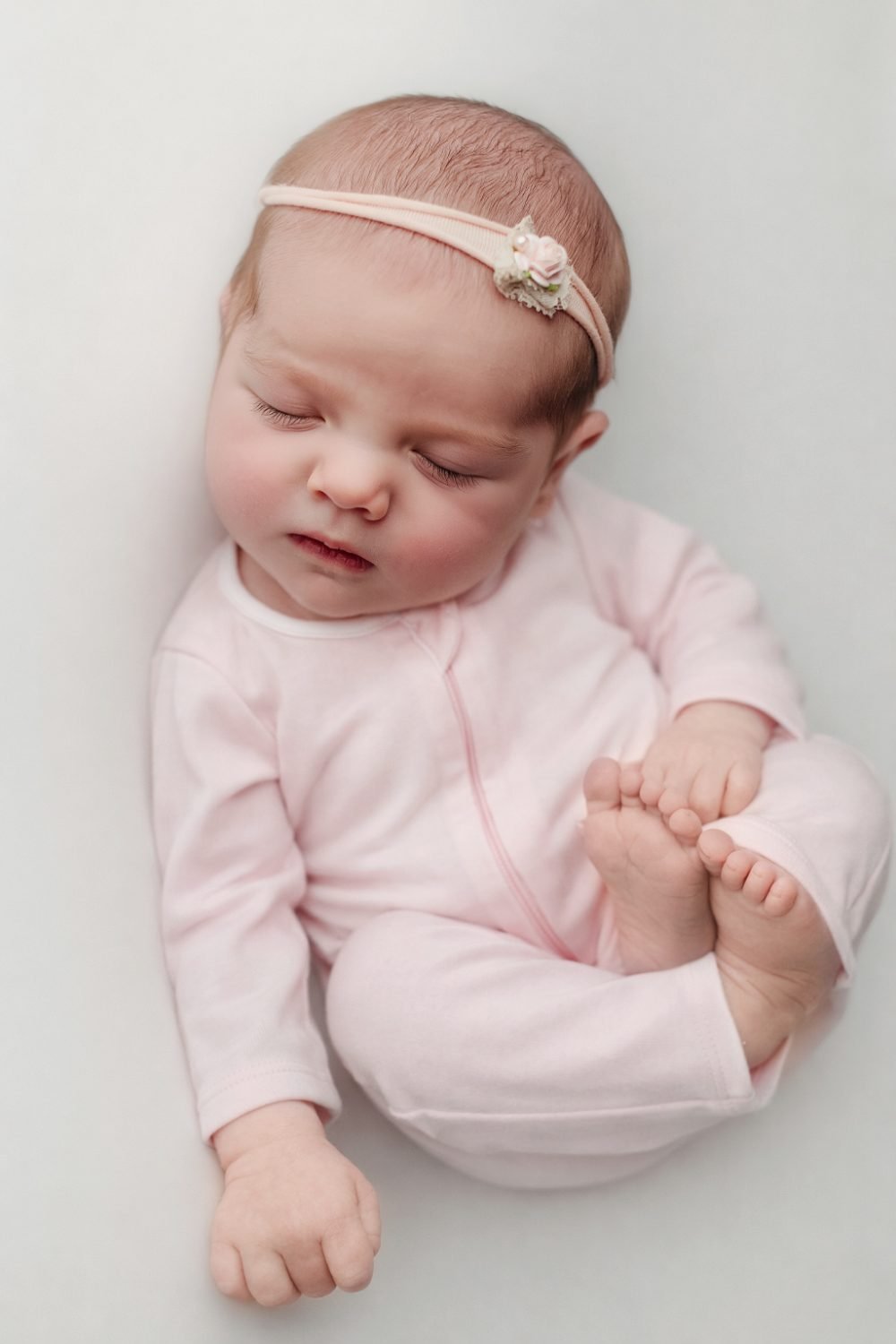 nyc newborn photographer wear nolhill pink outfit